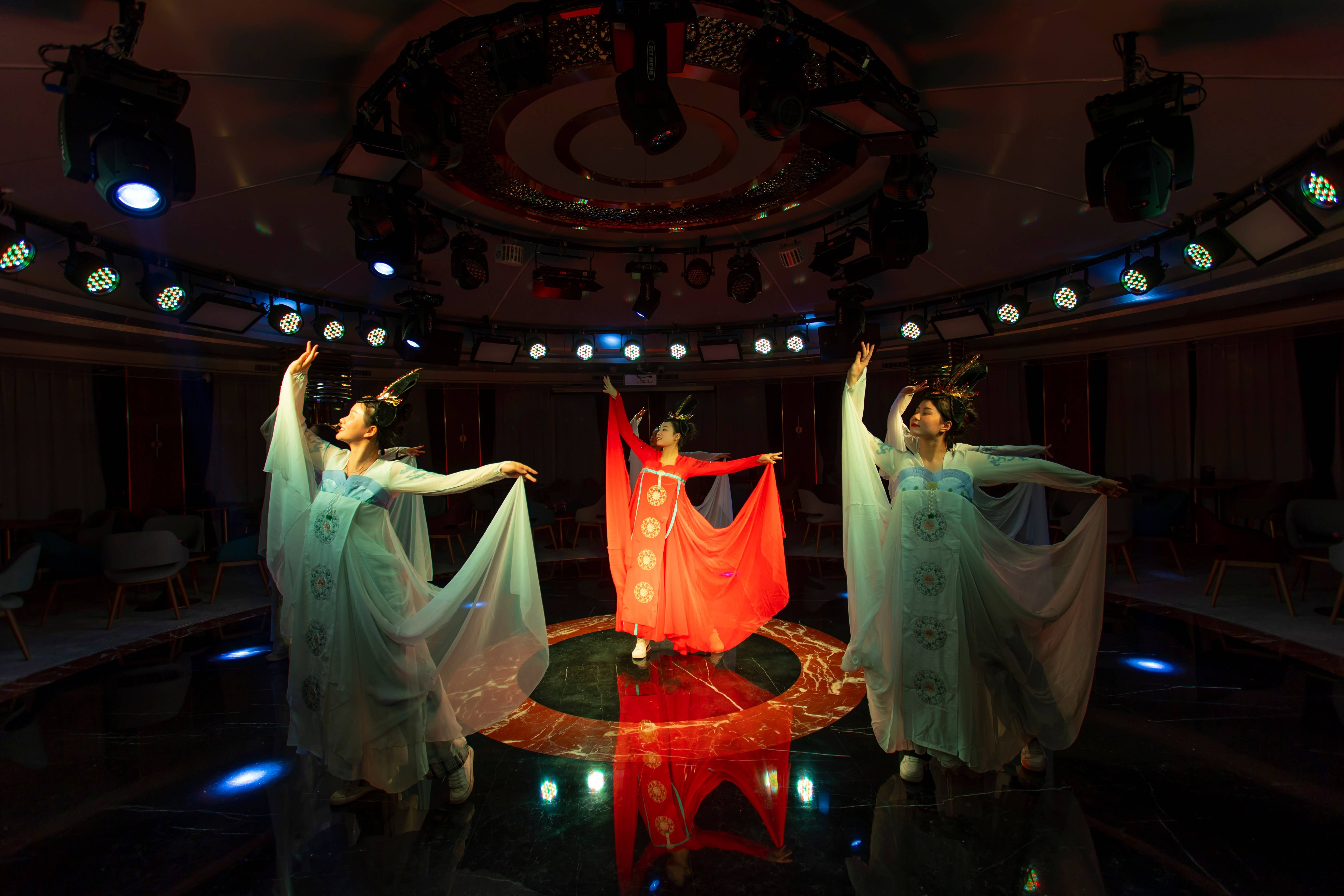 4-Day Classic Yangtze River & Three Gorges Cruise